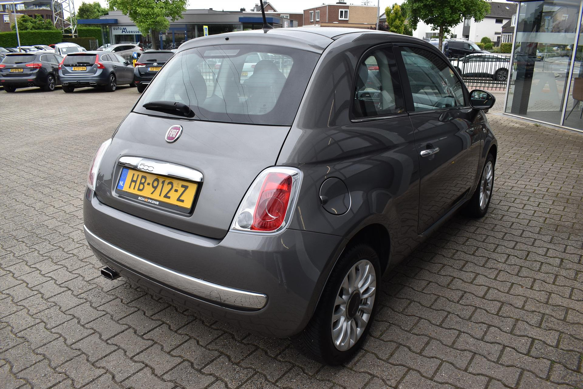 38599985-14.jpg