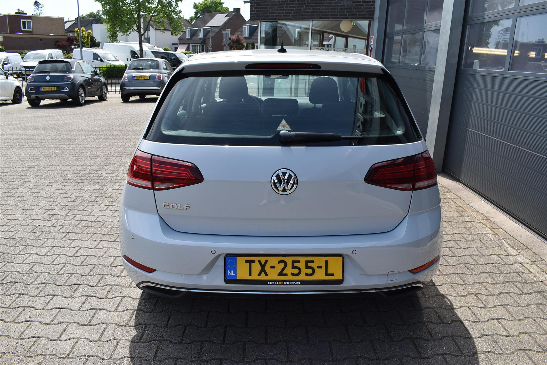 44655825-16.jpg