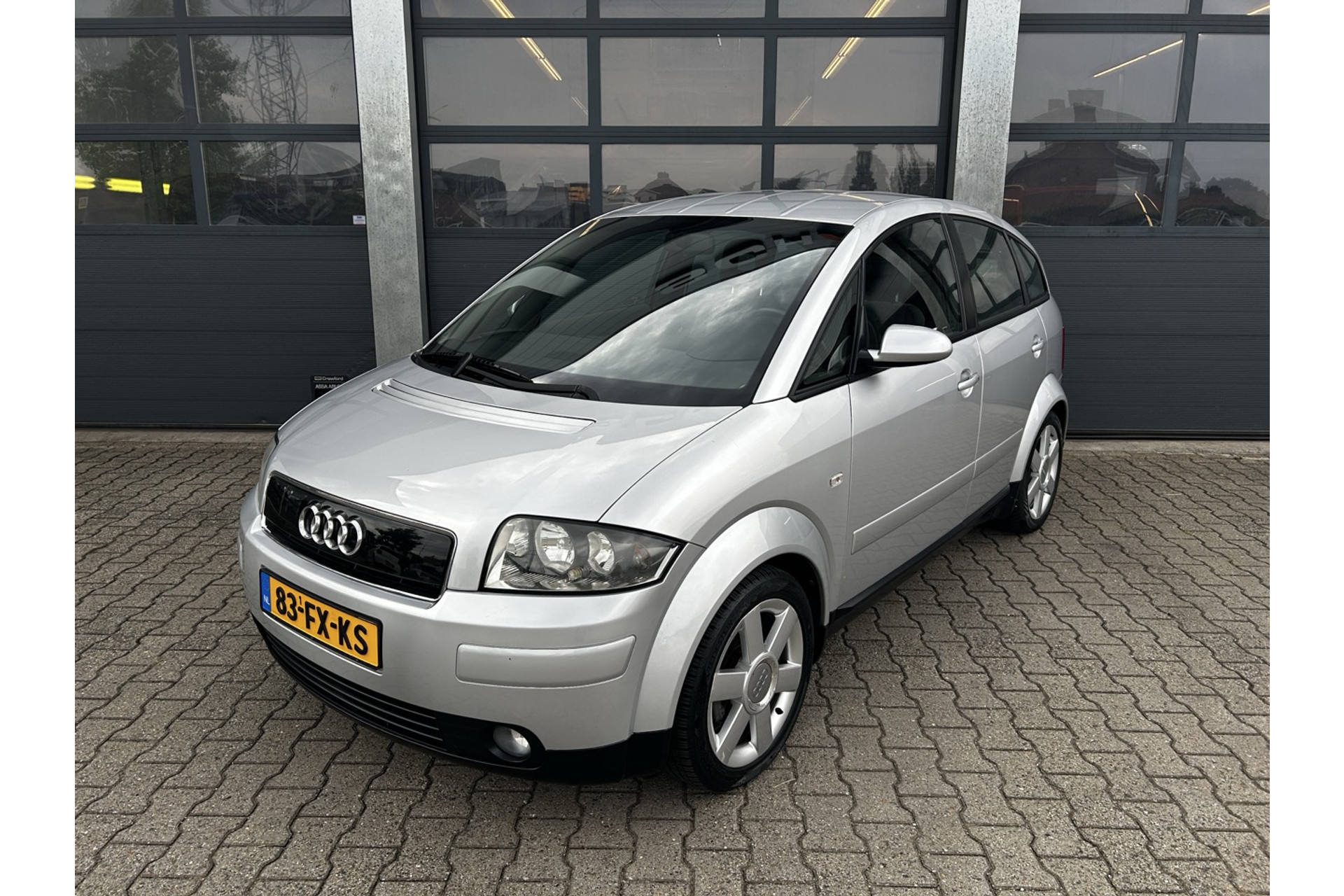 46739320-30.jpg