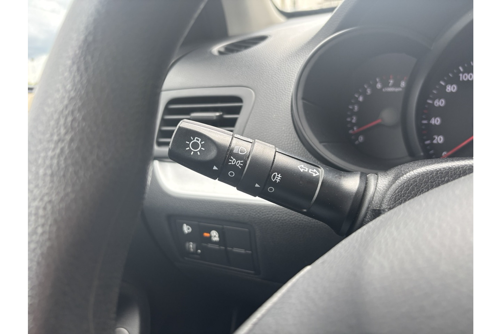 45825792-17.jpg
