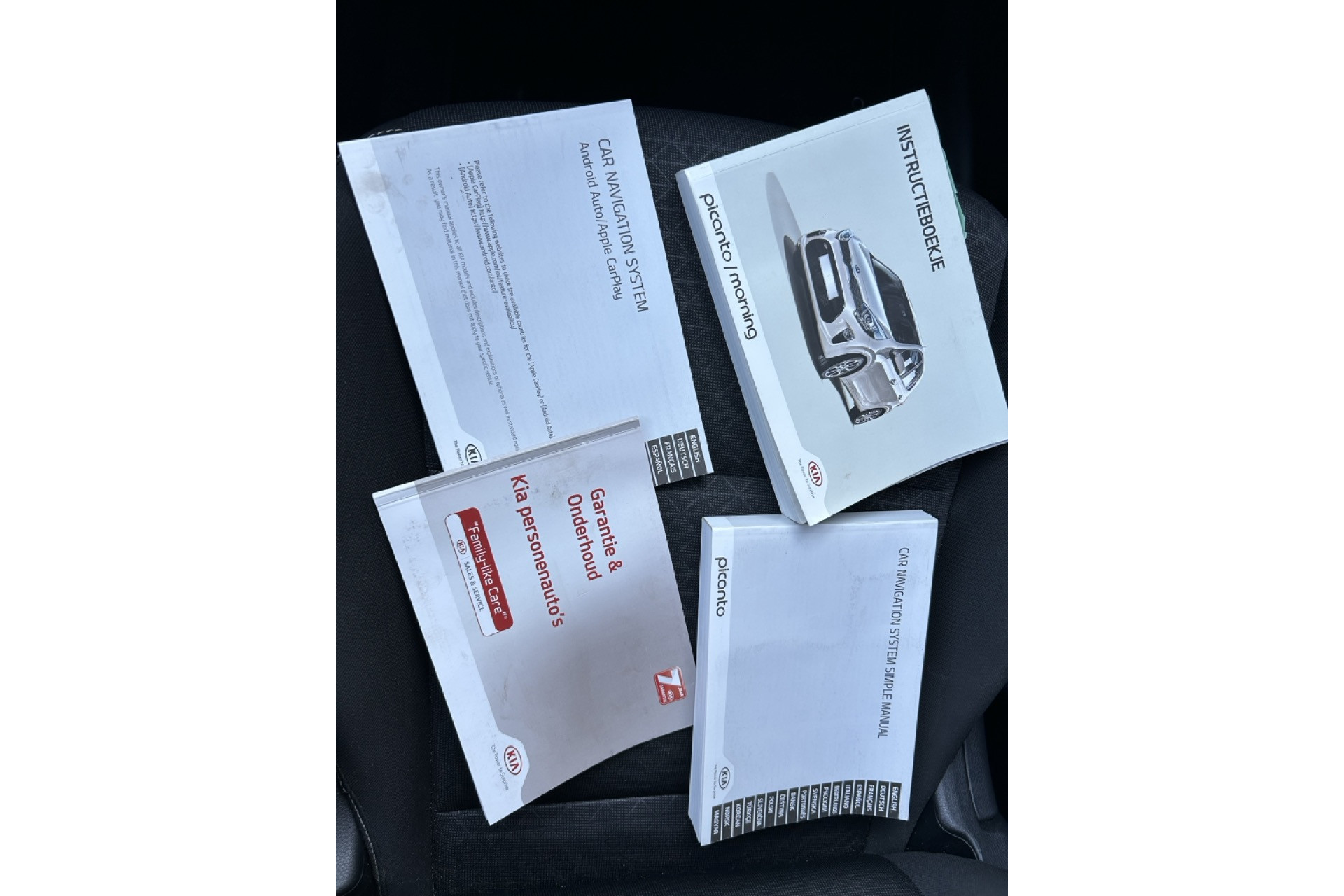 46213872-8.jpg
