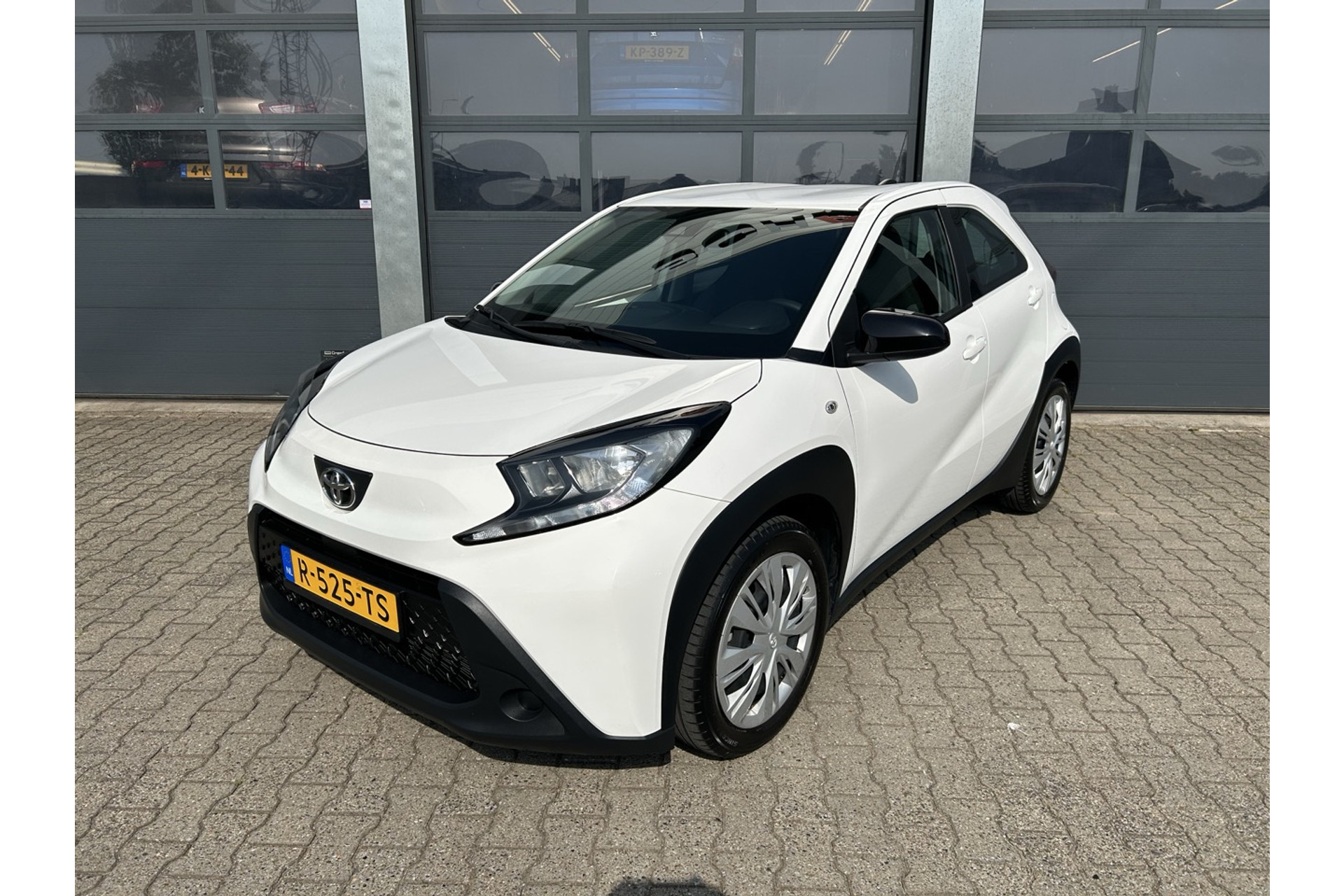 47419301-3.jpg