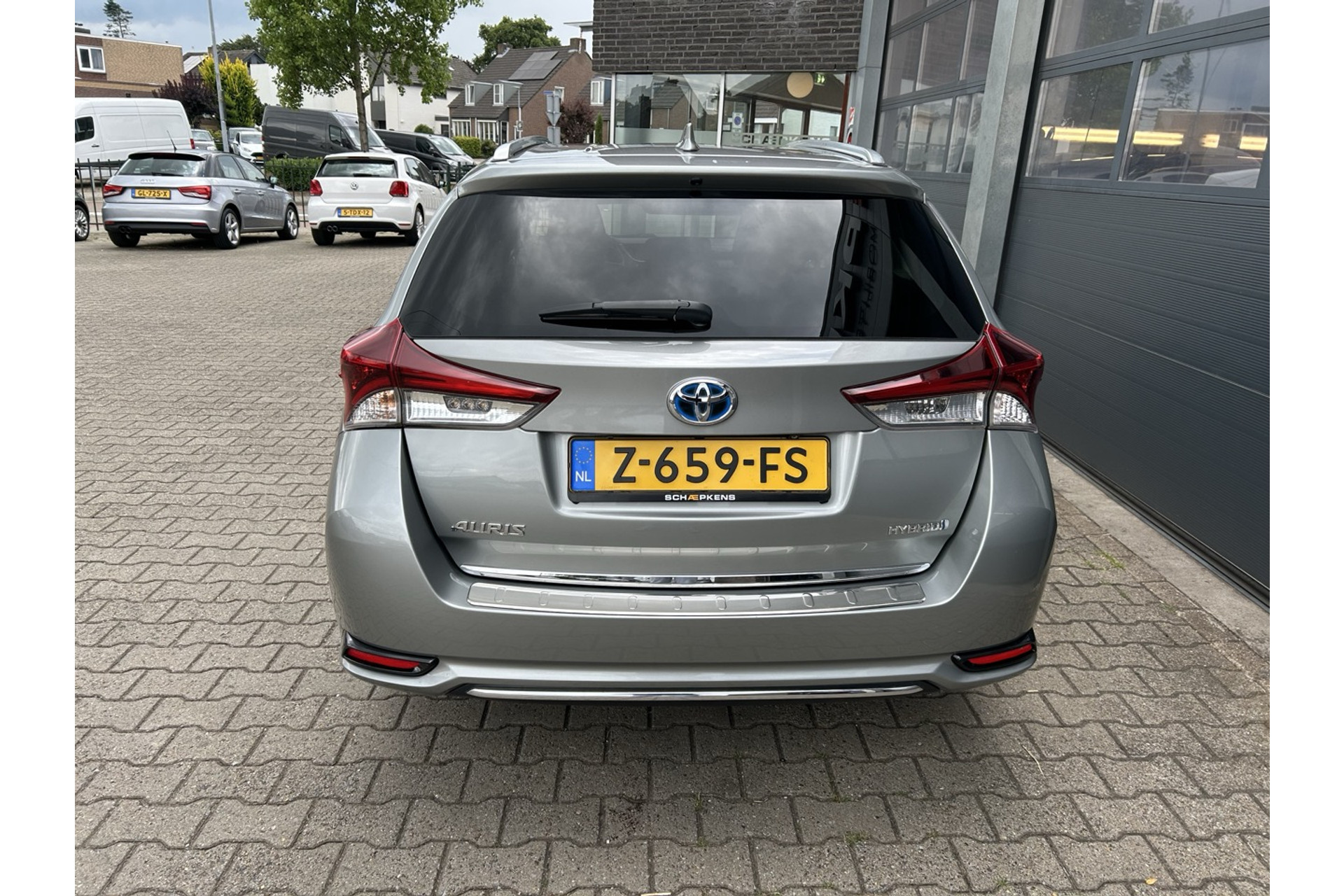 46654410-16.jpg
