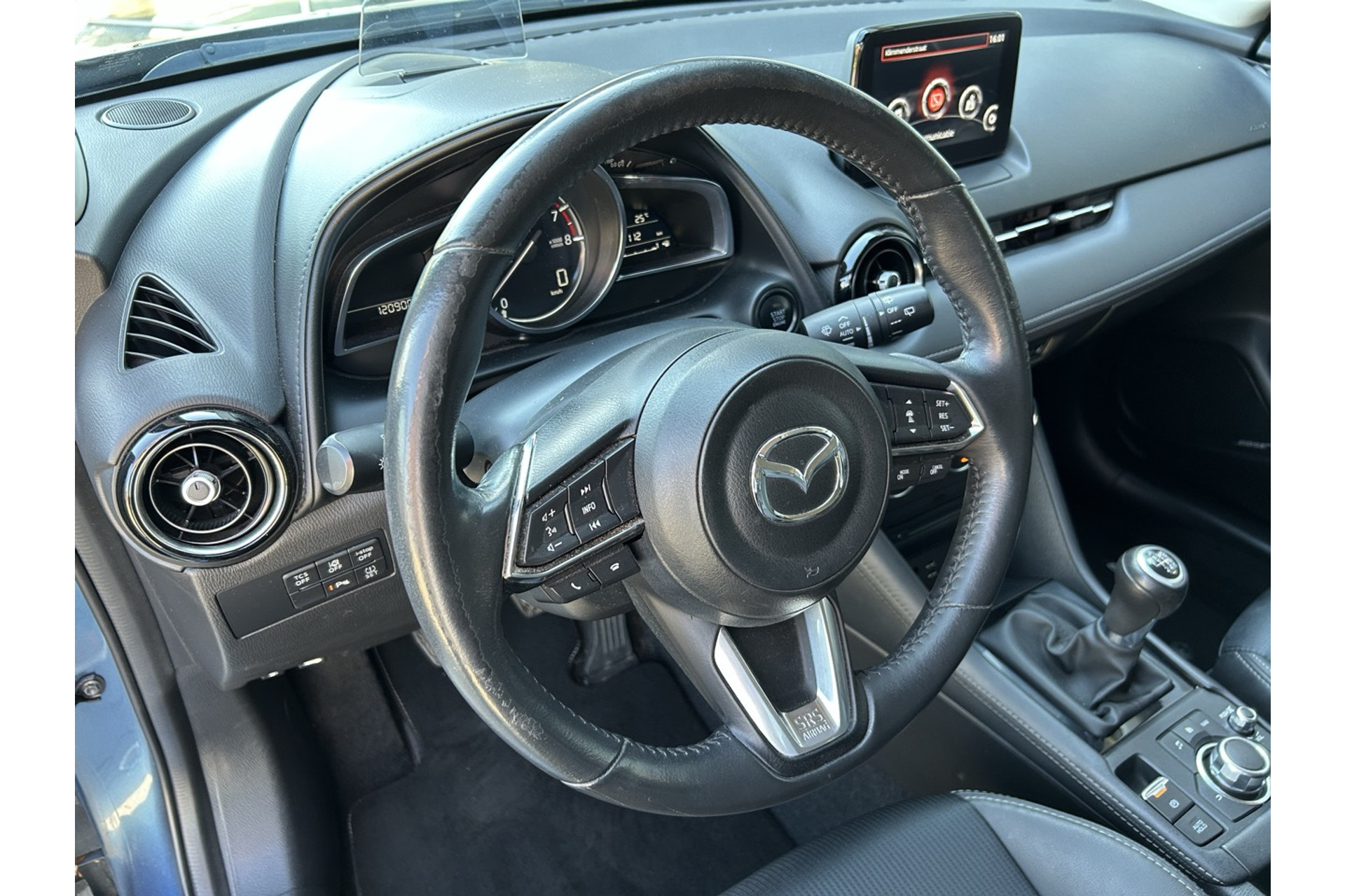 46738261-20.jpg