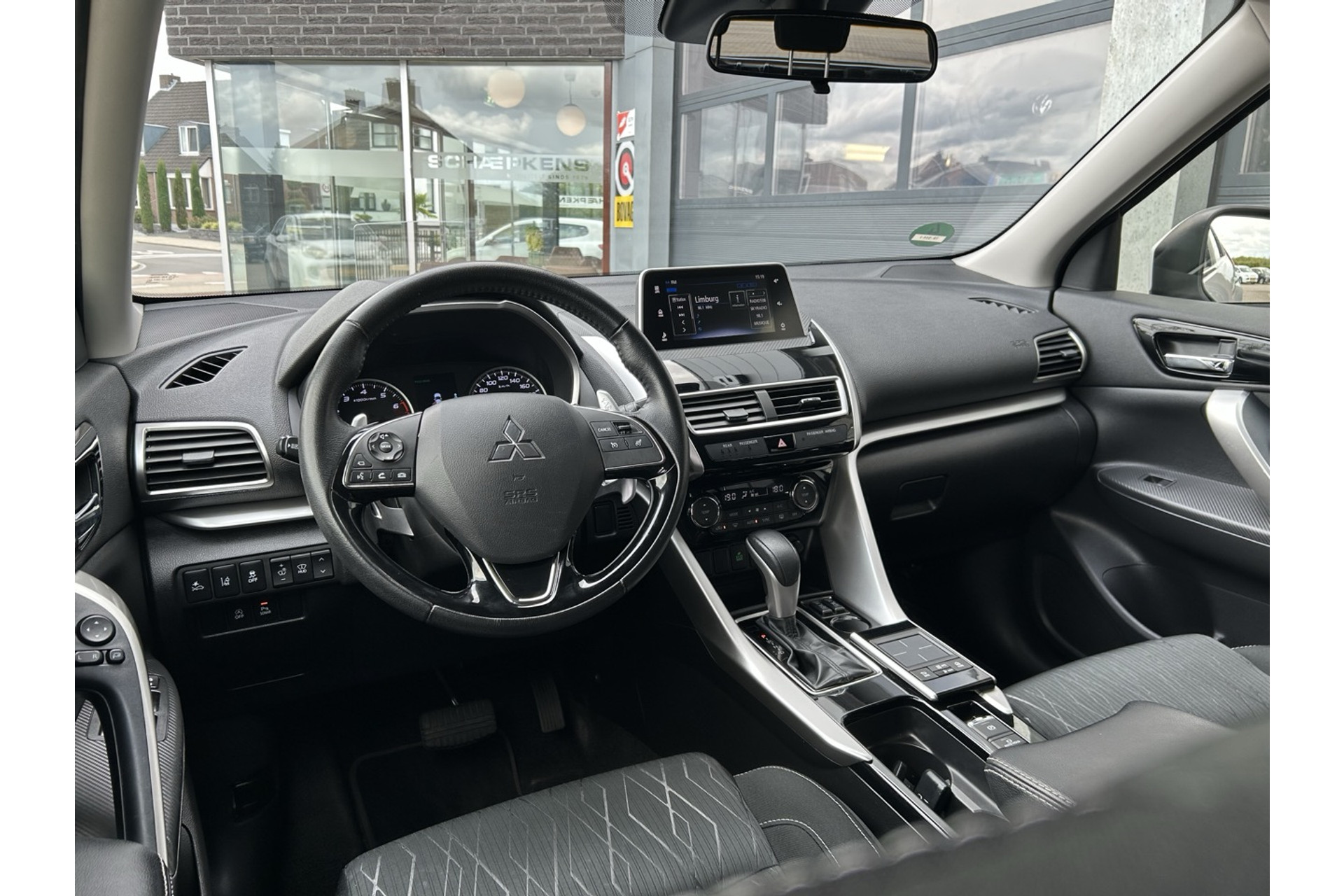 47013311-20.jpg