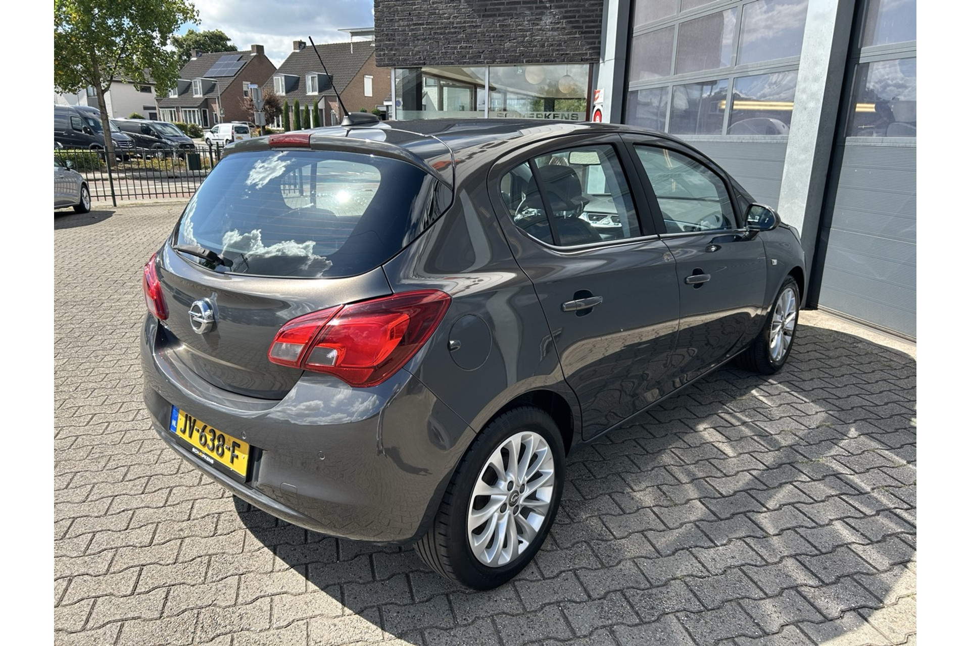 47174224-19.jpg