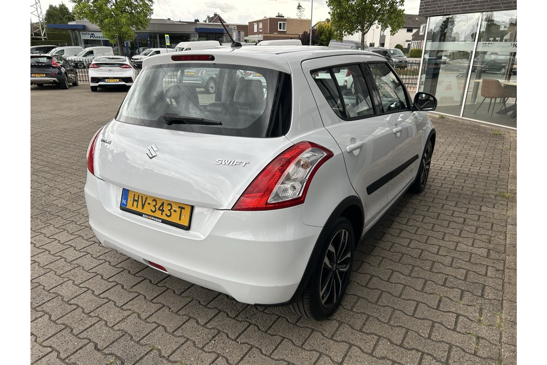 47184020-14.jpg