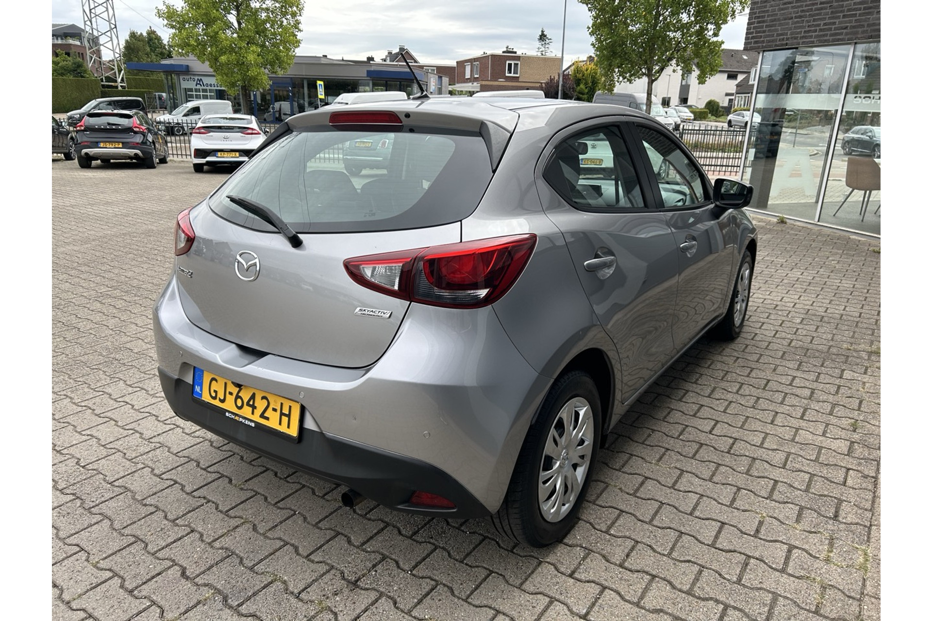 47231425-16.jpg