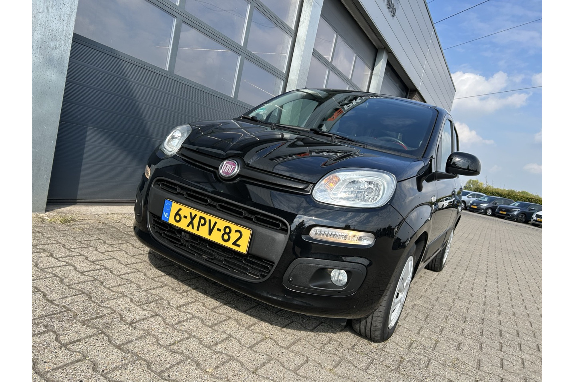 47301321-12.jpg