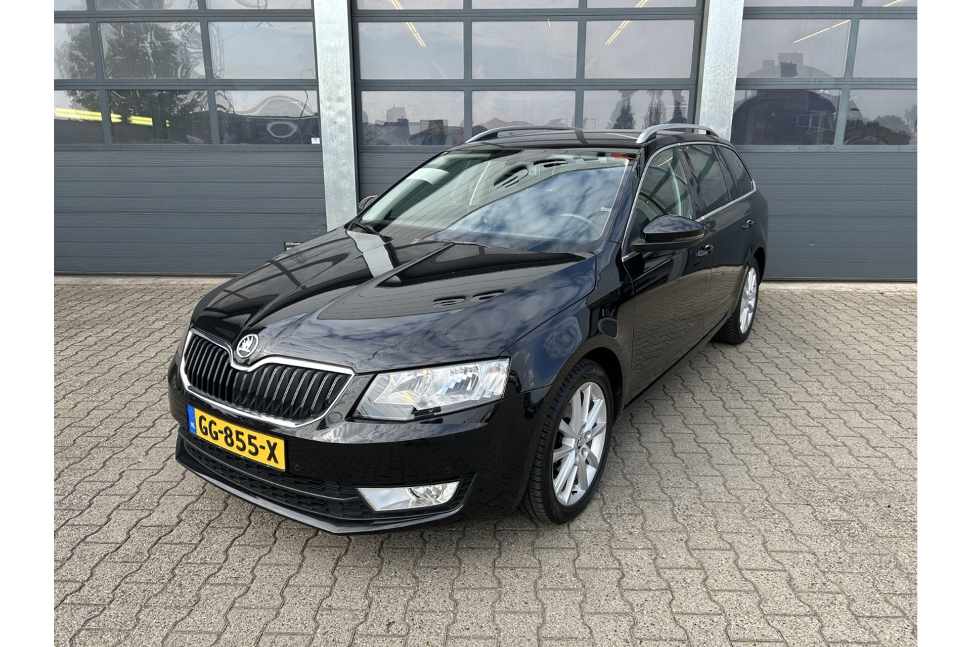 47740294-33.jpg